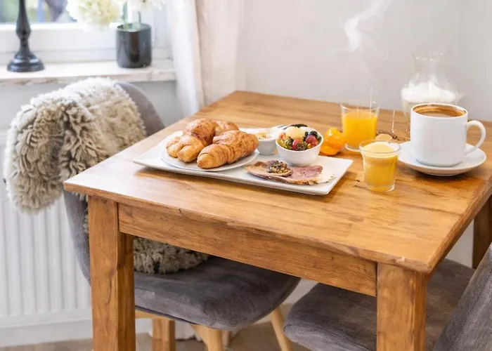 Apartment Gemuetliches Bergapartment Mit Hallenbad & Aussicht